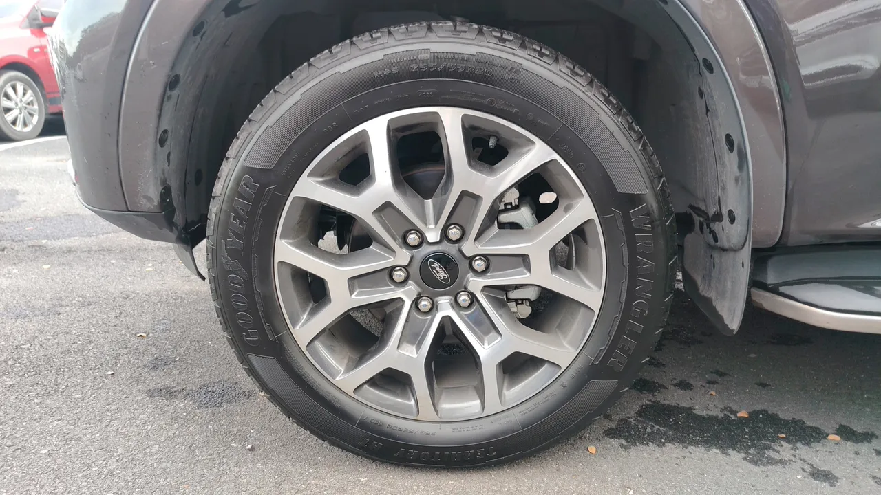 2023 Ford Everest – Exterior