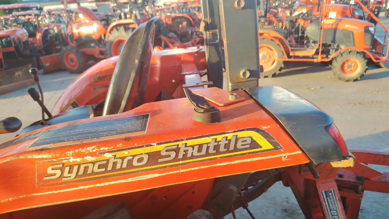 2016 Kubota L3218DT – Exterior