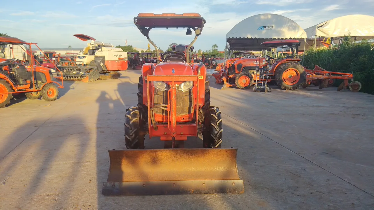 2016 Kubota L3218DT – Exterior