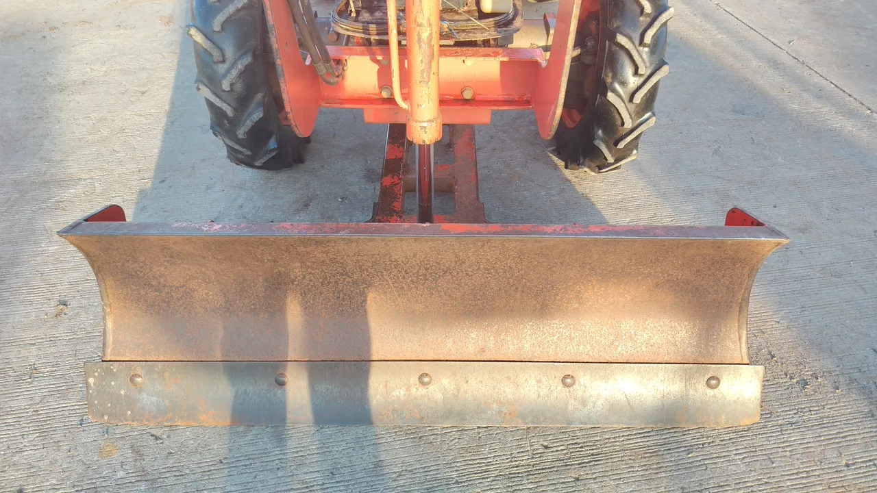 2016 Kubota L3218DT – Exterior