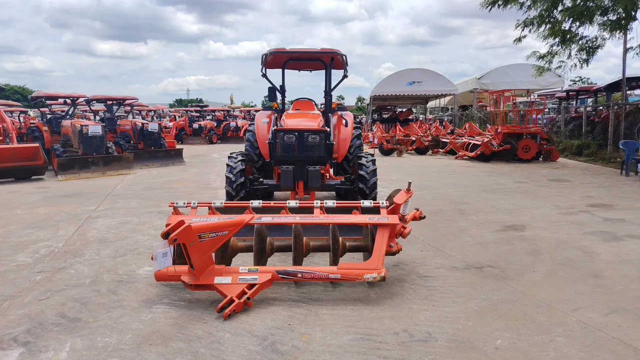 2024 Kubota MU5702-B – Exterior