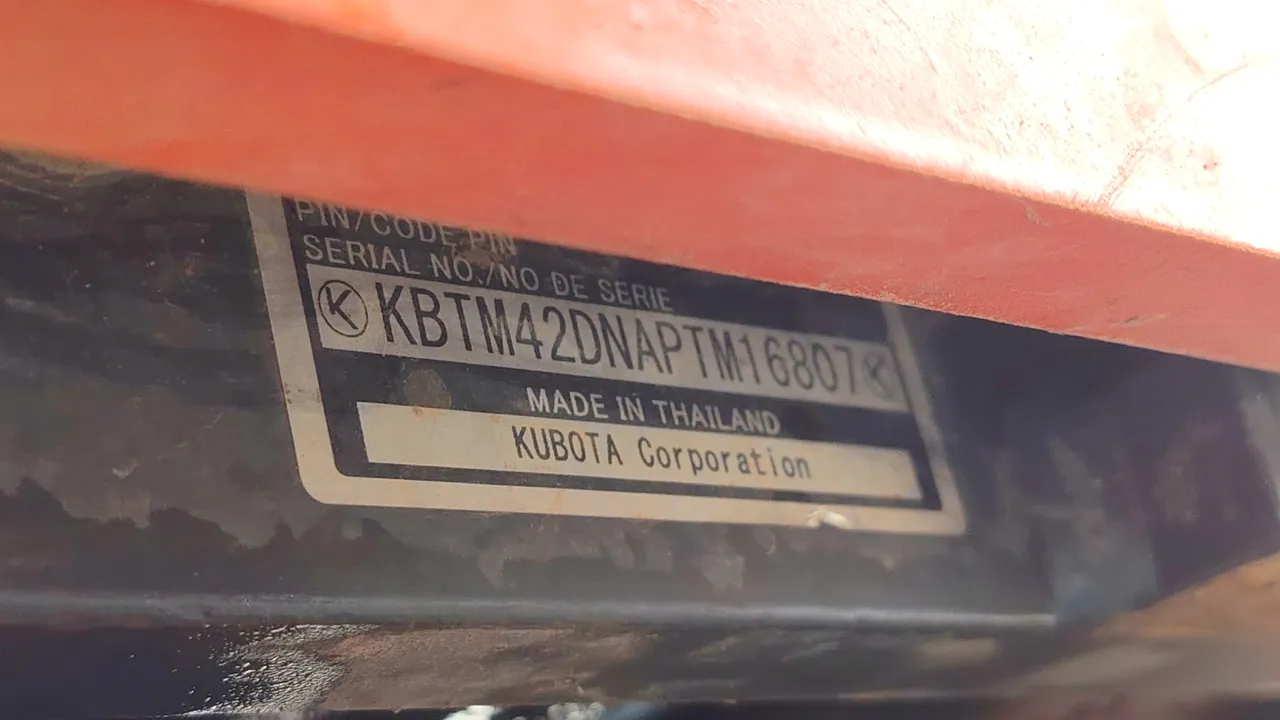 2024 Kubota MU5702-B – Exterior
