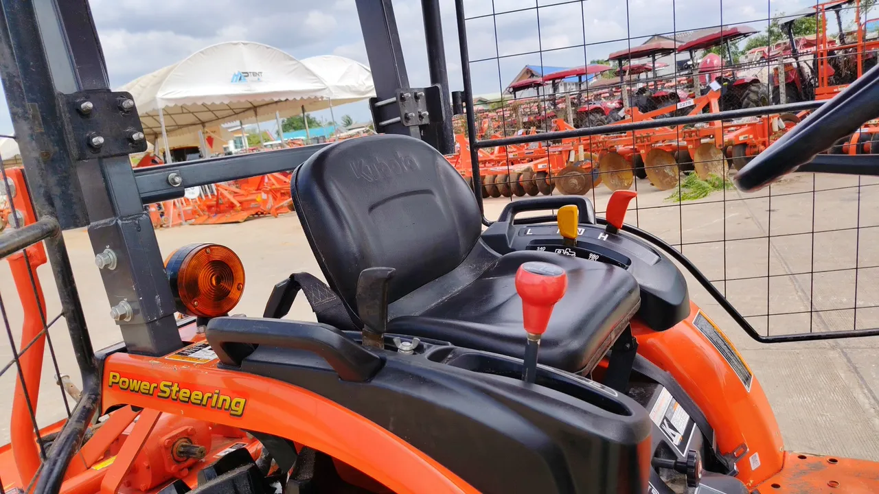 2012 Kubota B2440S-B – Exterior