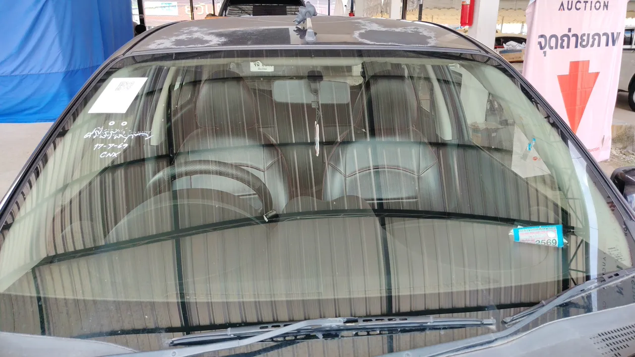 2011 Nissan March – Exterior
