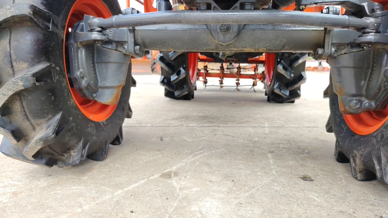 2012 Kubota B2440S-B – Exterior