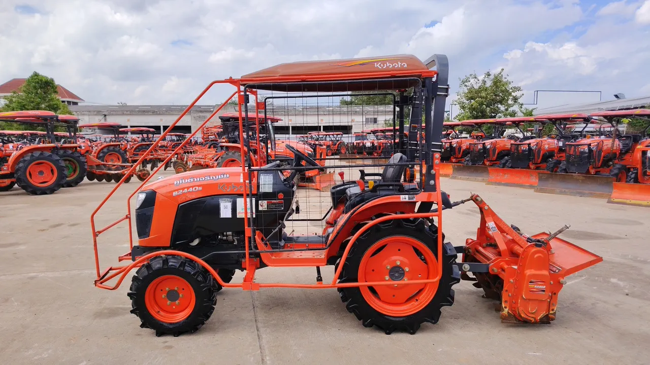 2012 Kubota B2440S-B – Exterior