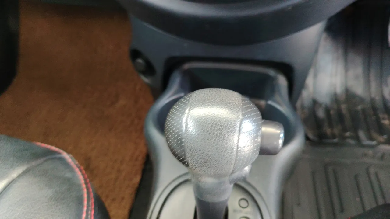 2011 Nissan March – Exterior