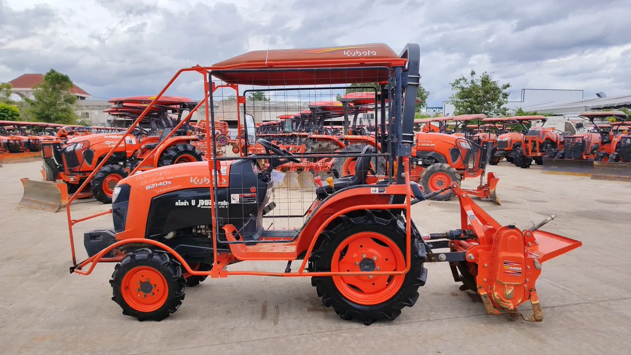 2024 Kubota B2140SN-B – Side