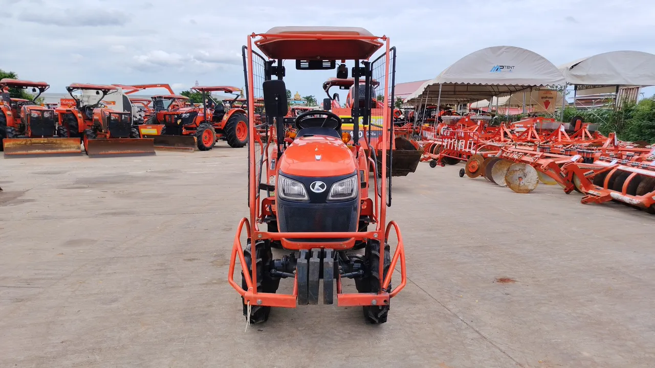 2024 Kubota B2140SN-B – Front