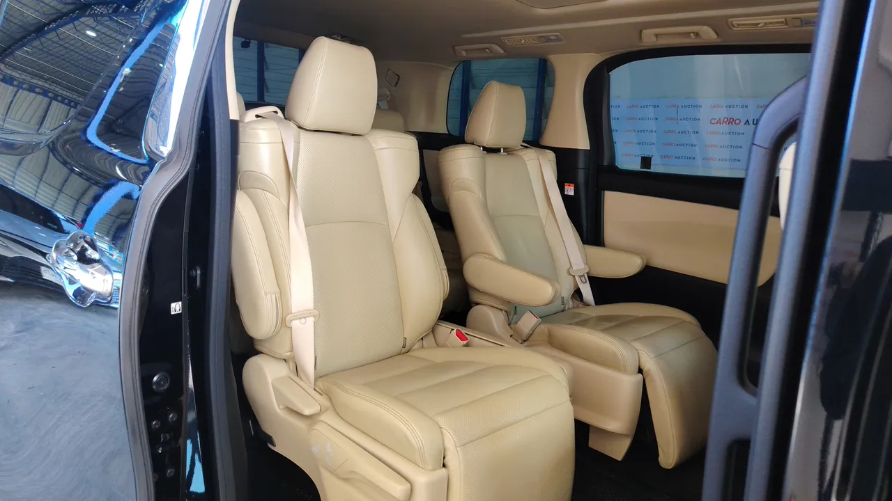 2023 Toyota Alphard – Exterior