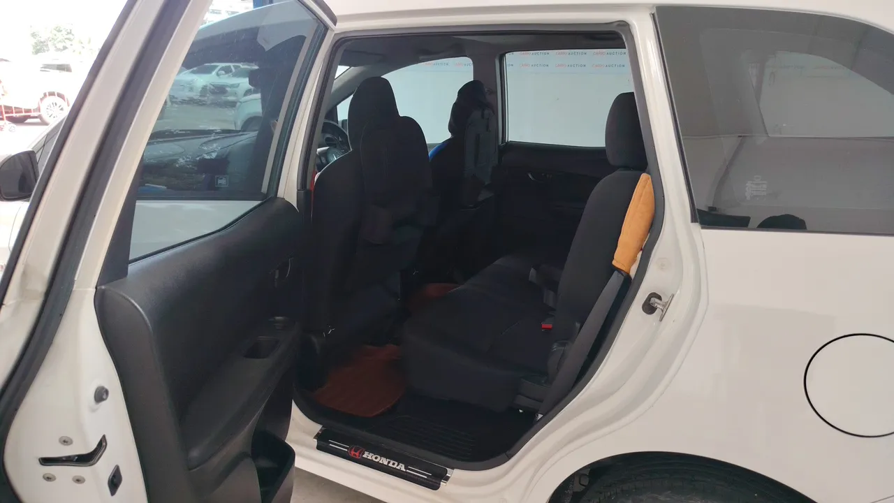 2015 Honda Mobilio – Back
