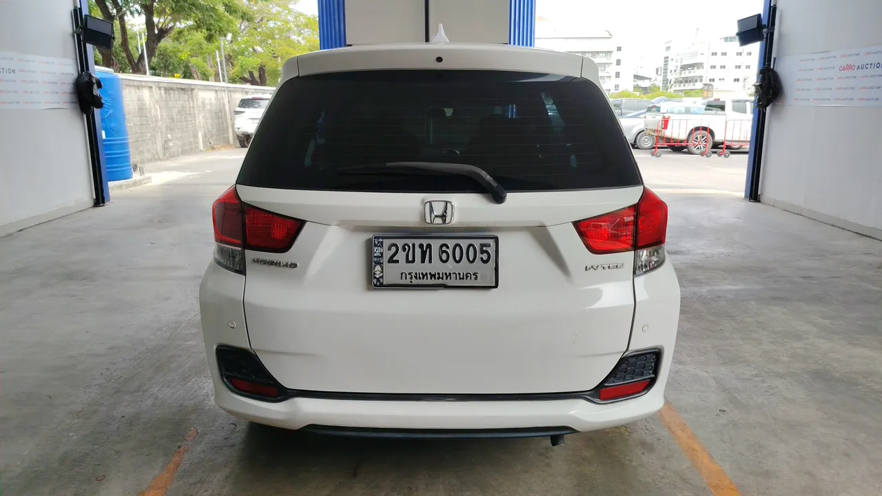 2015 Honda Mobilio – Back