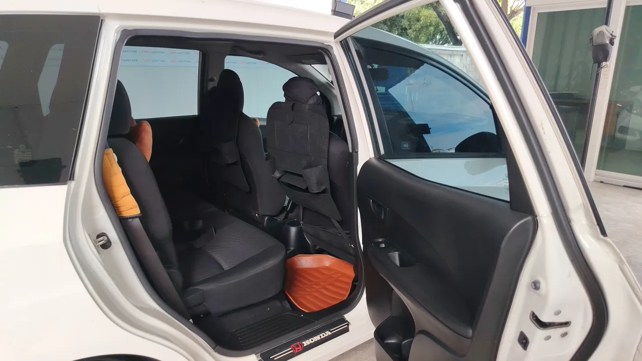 2015 Honda Mobilio – Back