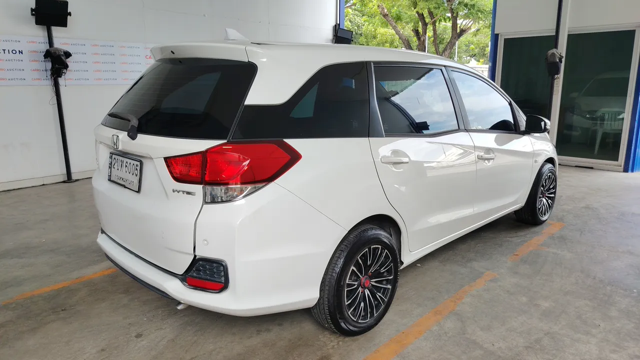 2015 Honda Mobilio – Back