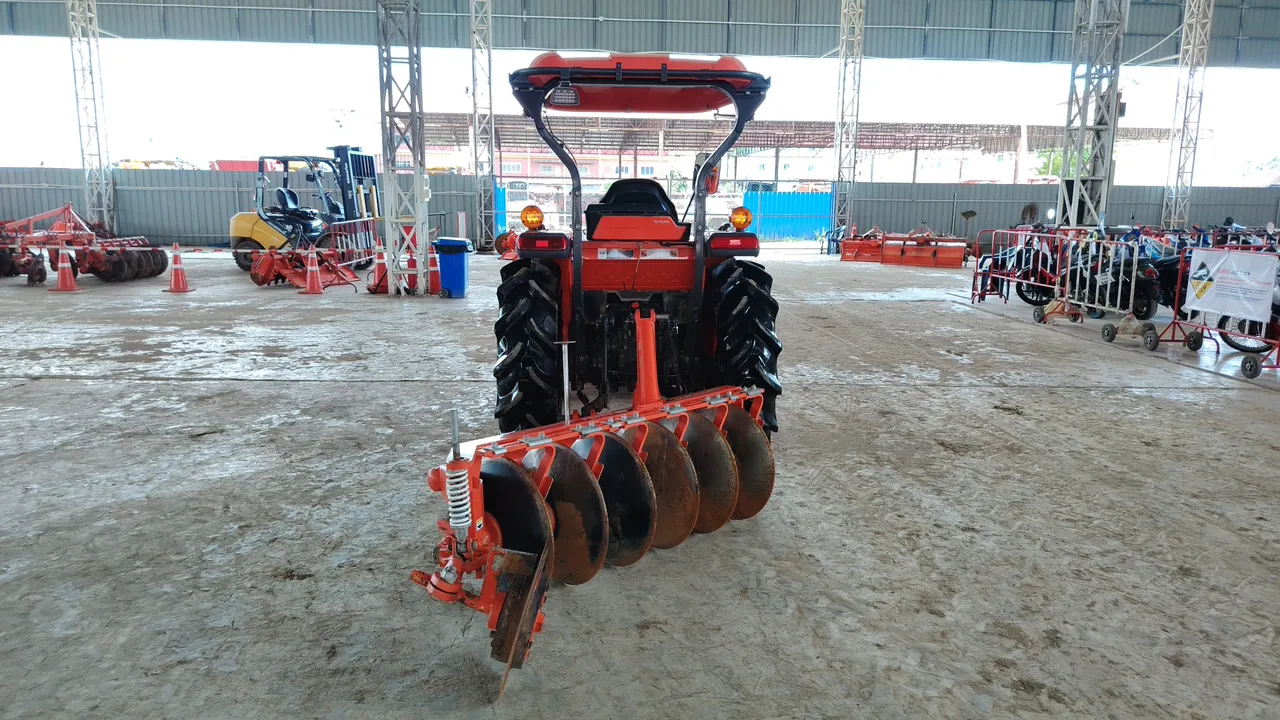 2025 Kubota L4028 – Back