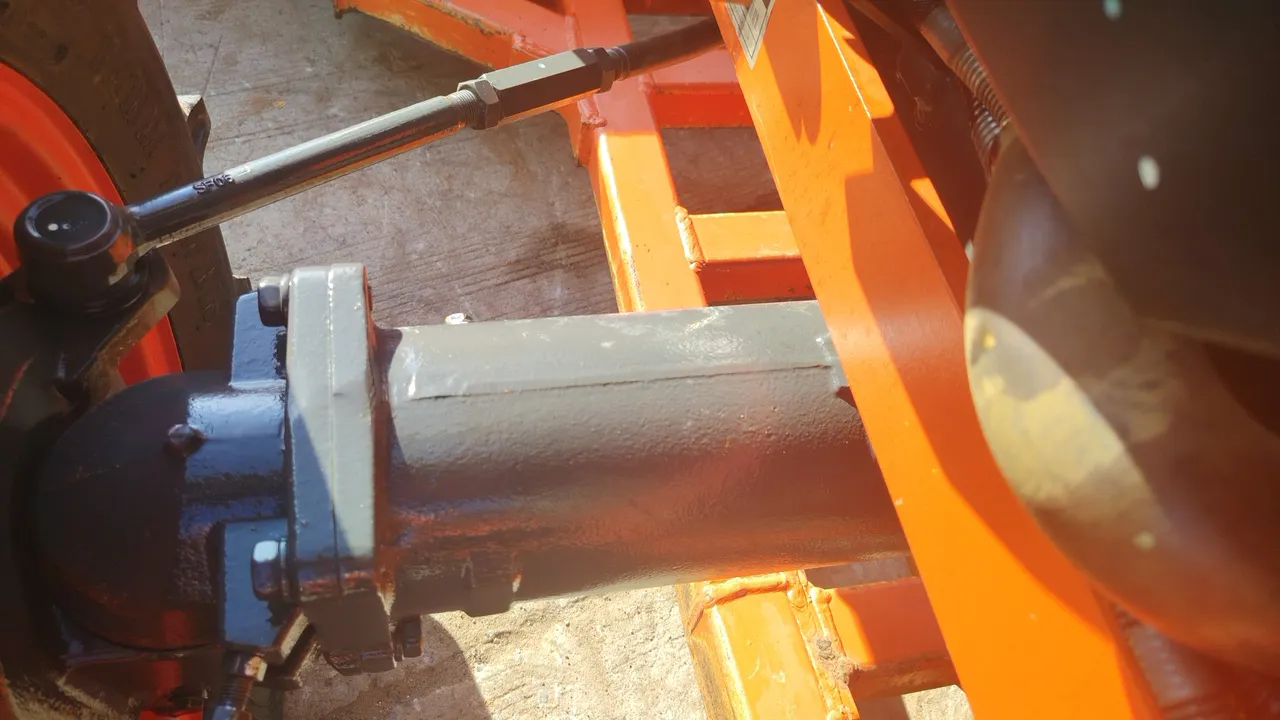 2025 Kubota L4028 – Exterior