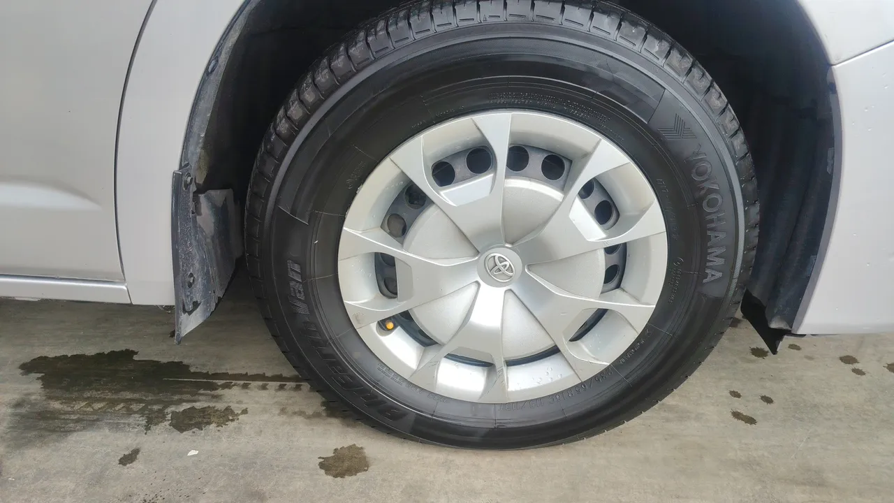 2021 Toyota Commuter – Exterior