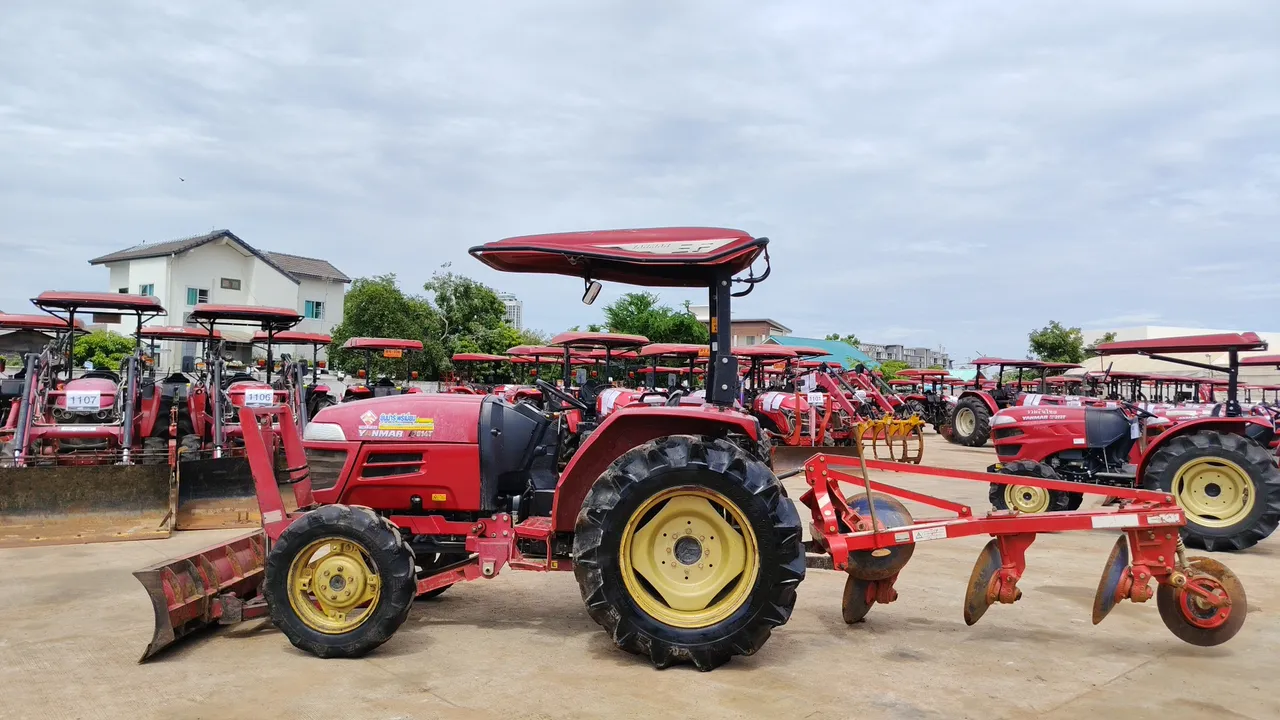 2020 Yanmar EF514T – Exterior