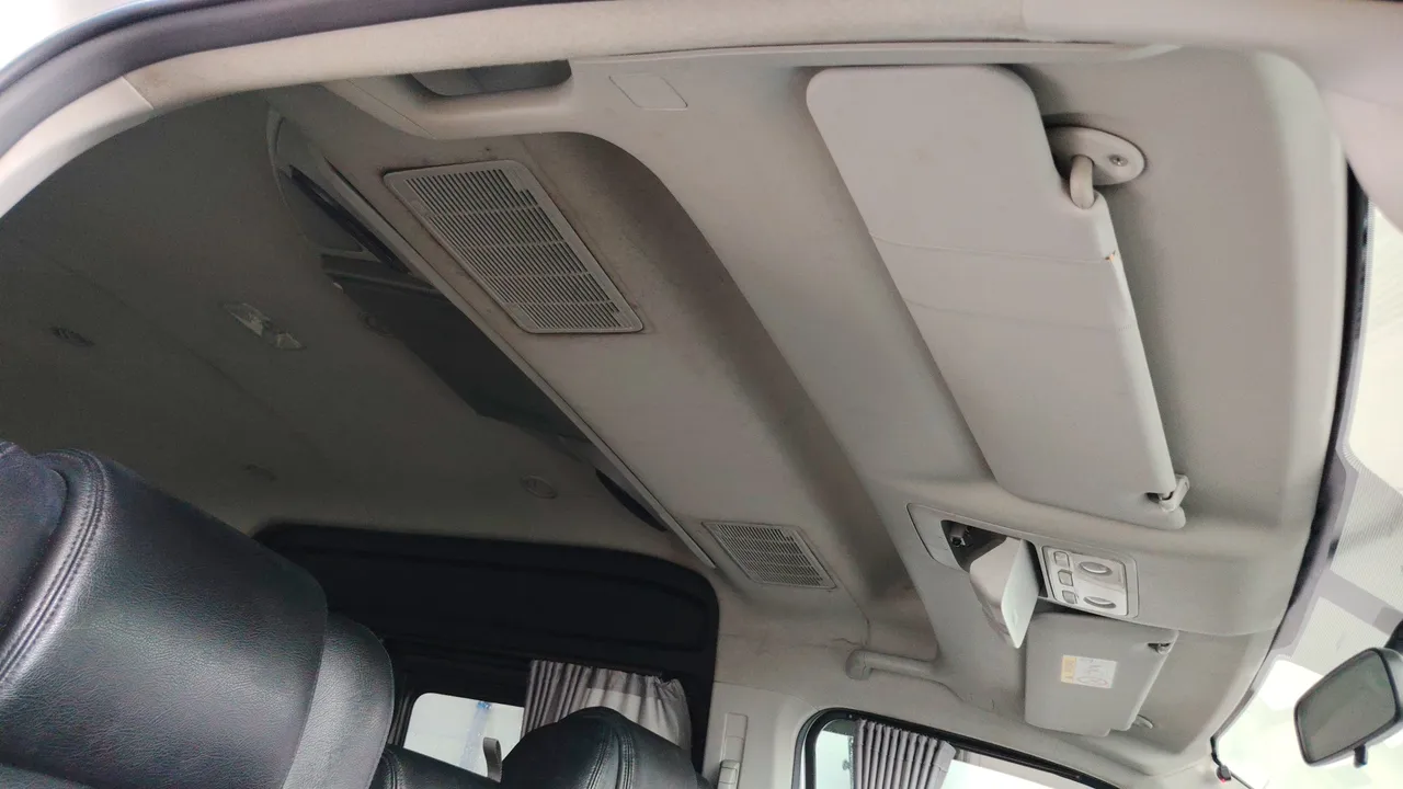 2020 Toyota Commuter – Exterior