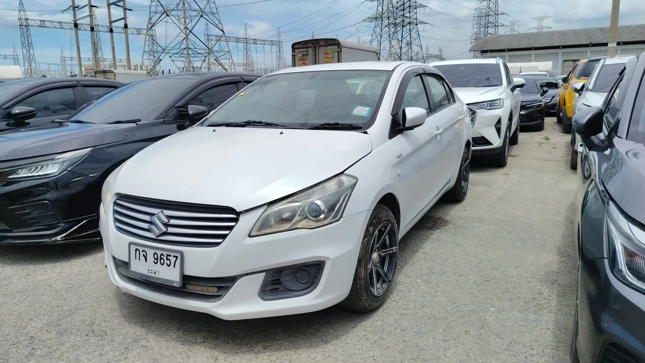 2017 Suzuki Ciaz – Front
