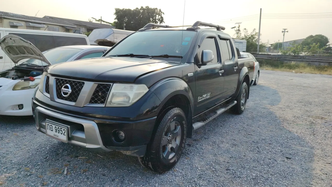 2011 Nissan Navara – Exterior