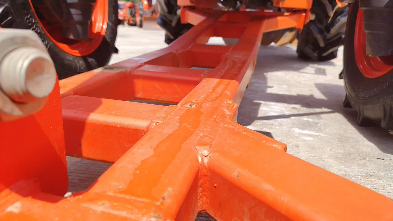 2016 Kubota L3218SP – Exterior