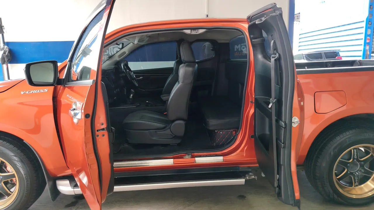 2020 Isuzu D-Max – Back