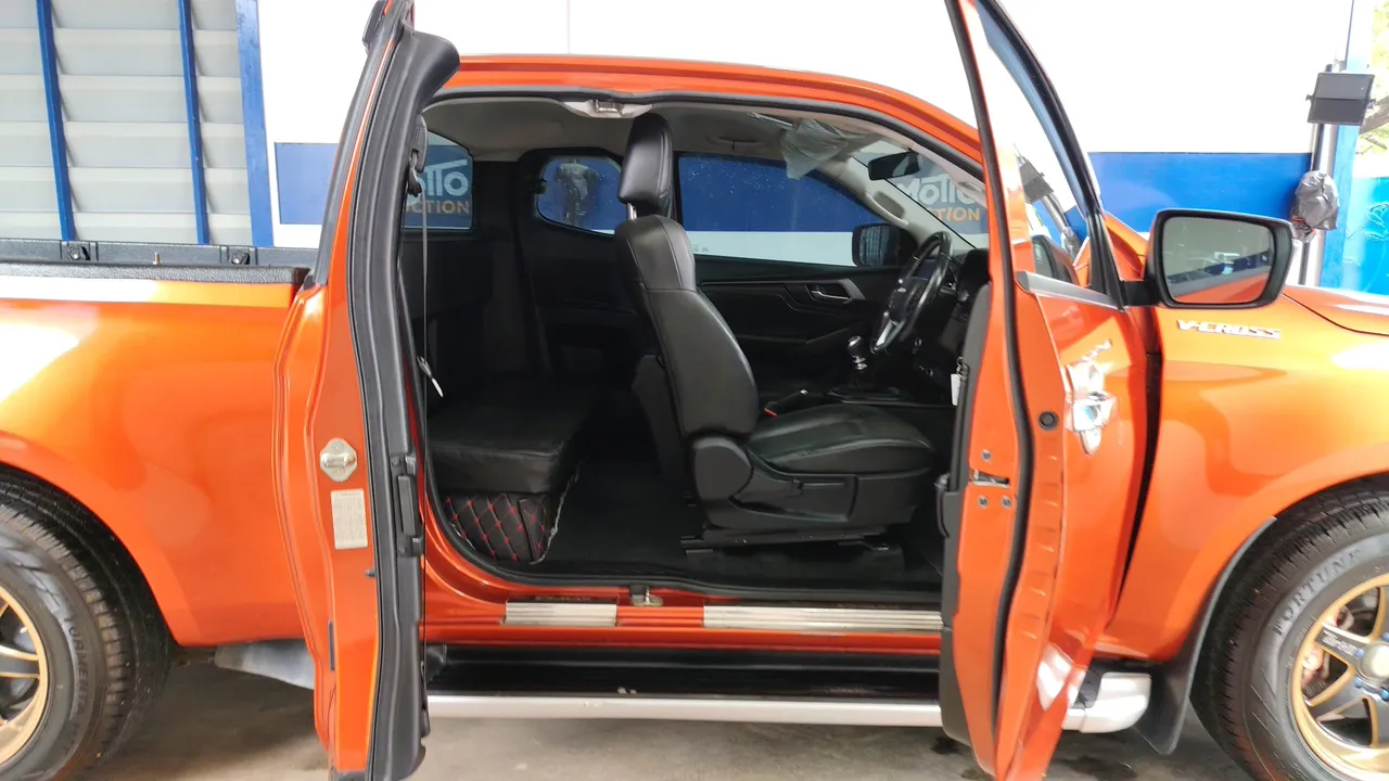 2020 Isuzu D-Max – Back