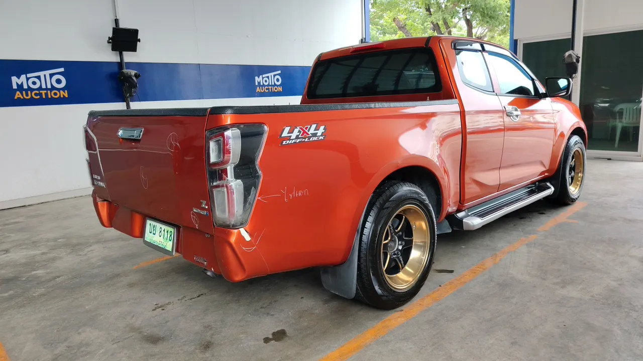 2020 Isuzu D-Max – Back