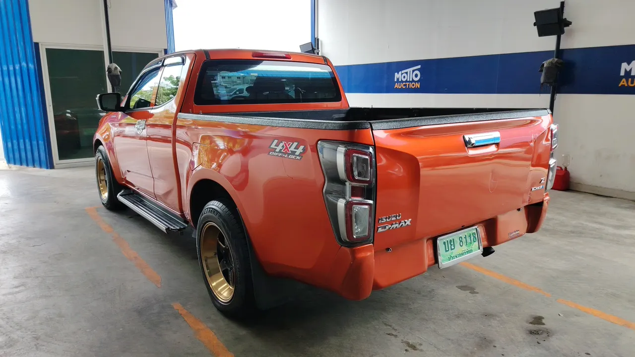 2020 Isuzu D-Max – Back