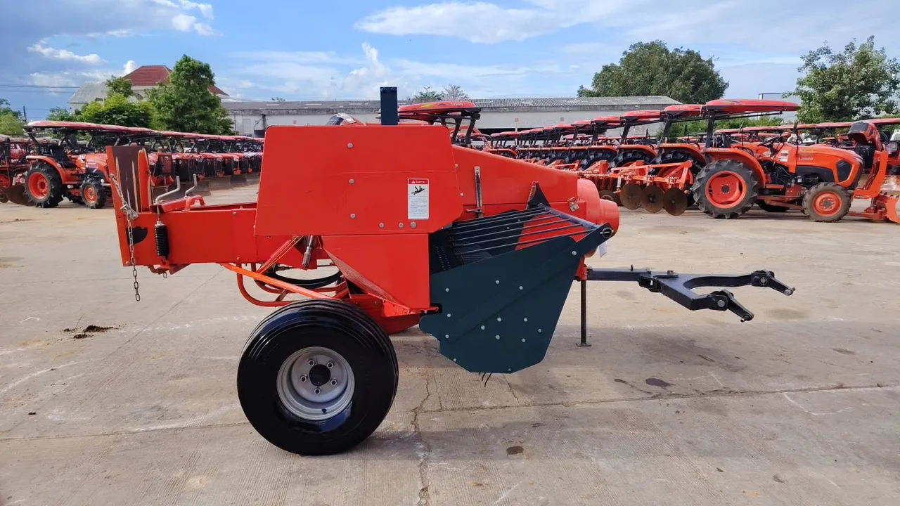 2024 Kubota HB135 – Side