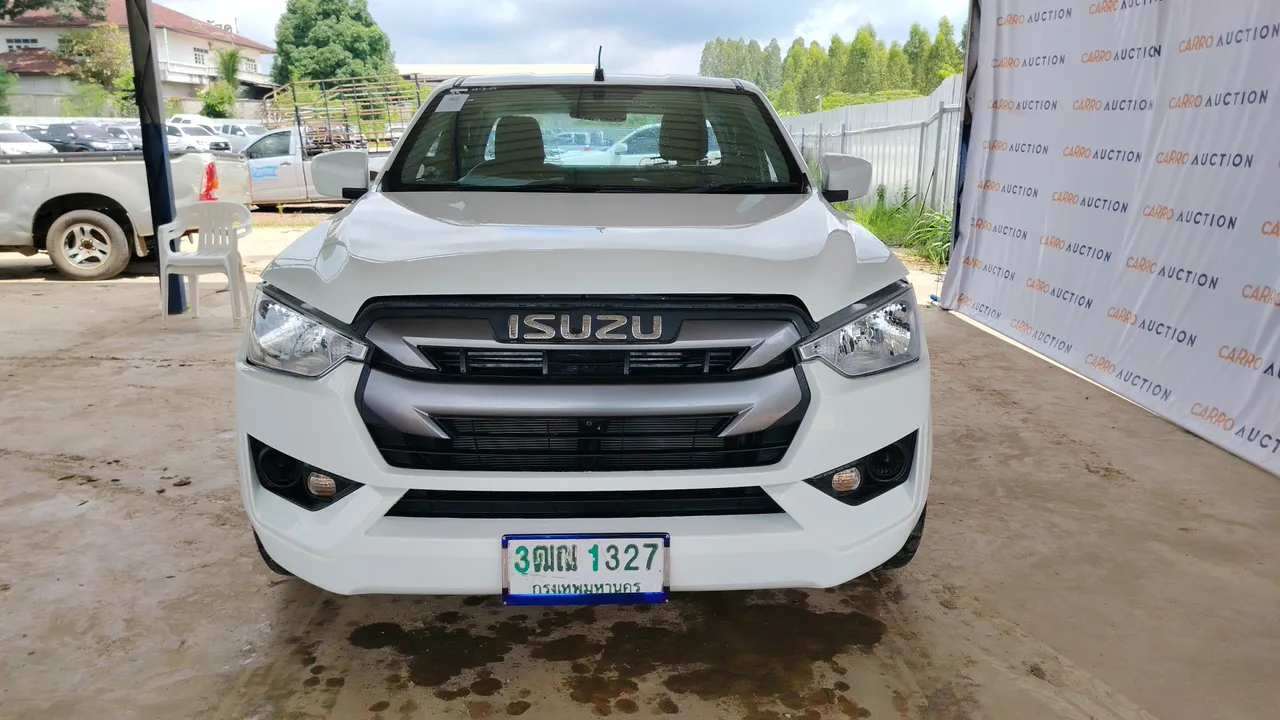 2021 Isuzu D-Max – Front