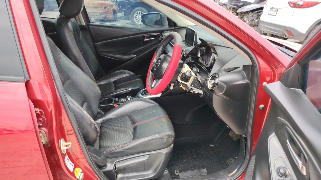 2016 Mazda Mazda2 – Exterior