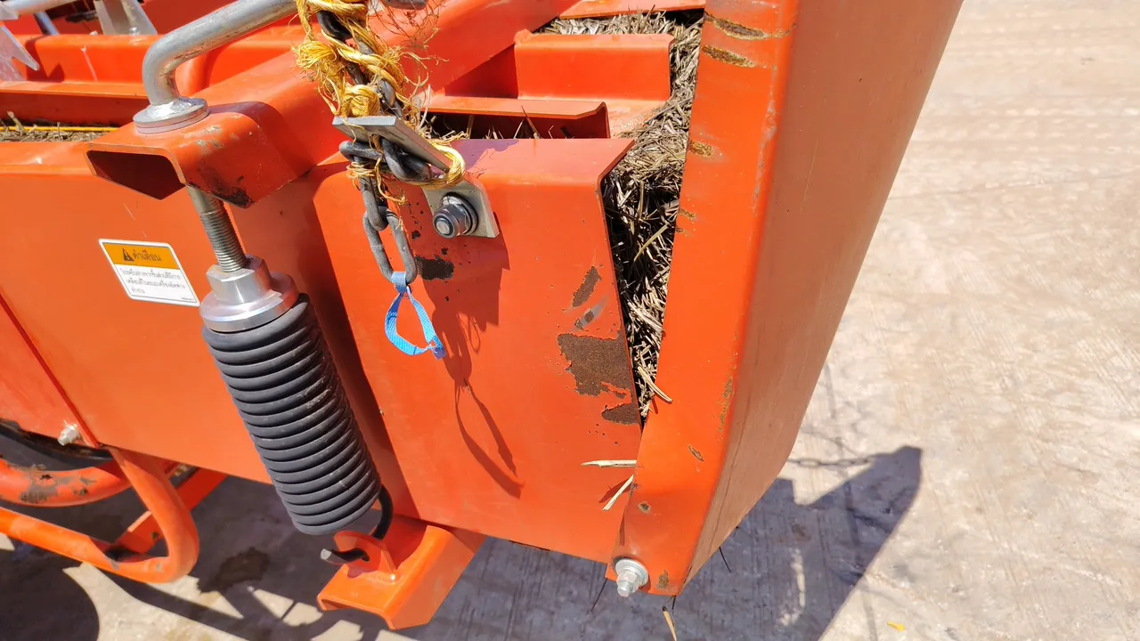 Kubota HB135 – Exterior