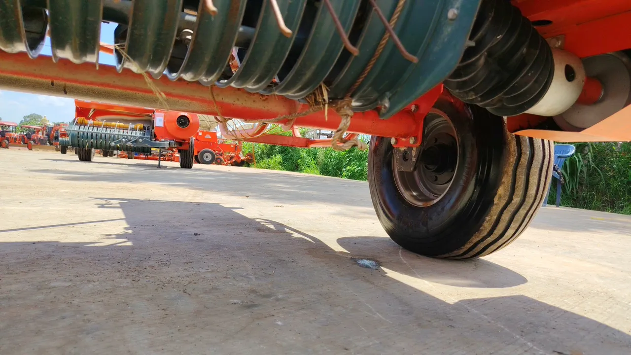 Kubota HB135 – Exterior