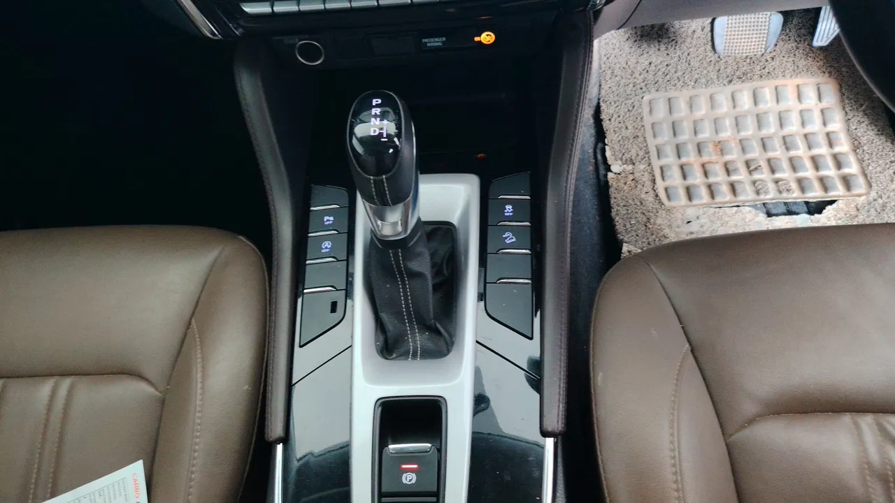 2022 Isuzu MU-X – Exterior