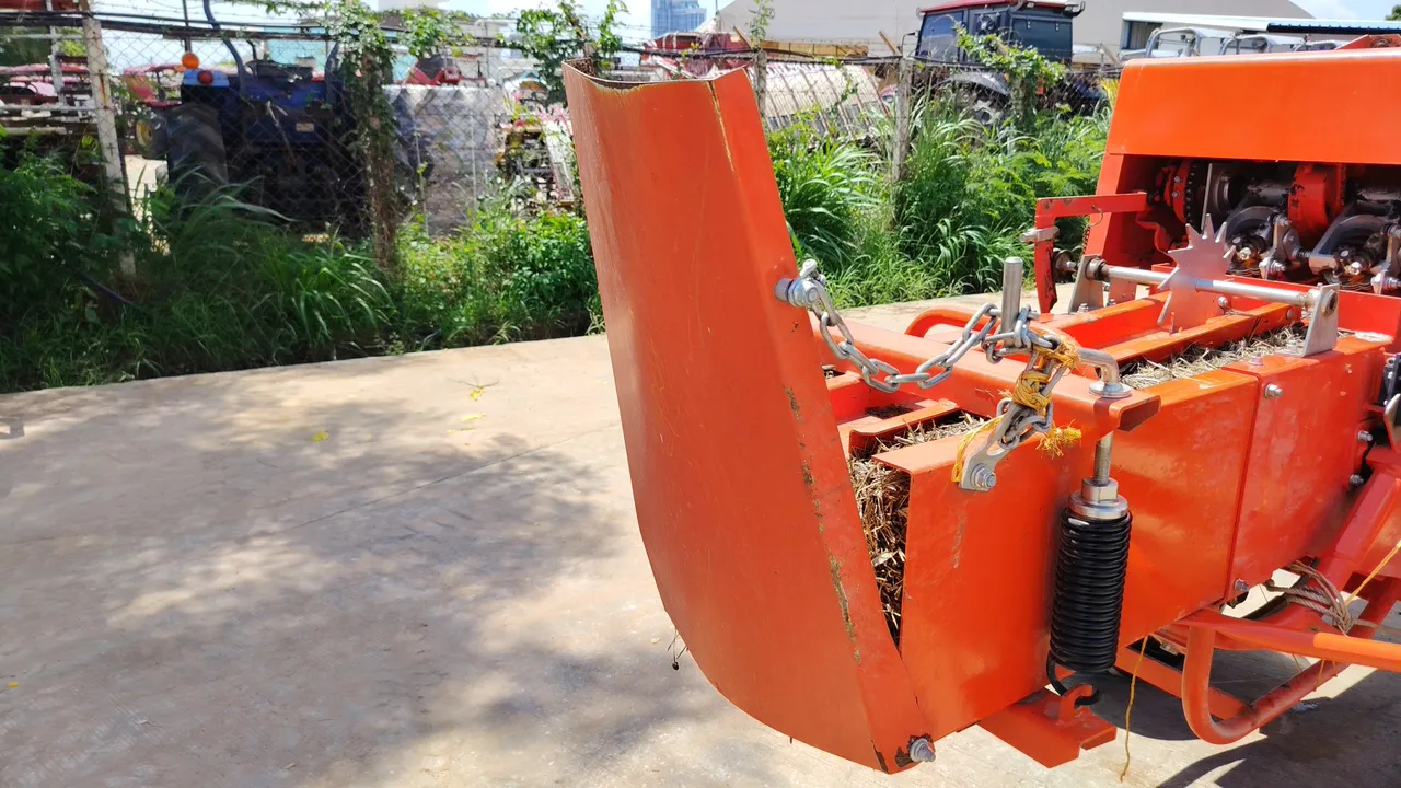 Kubota HB135 – Exterior