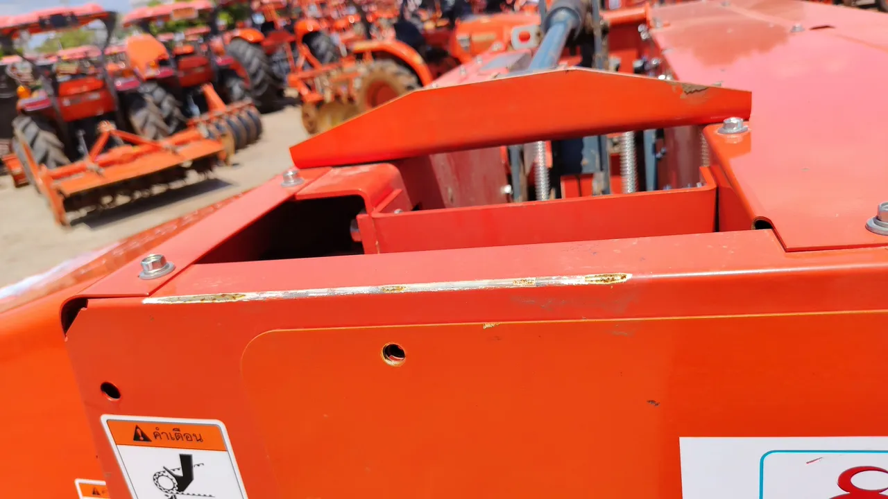 Kubota HB135 – Exterior