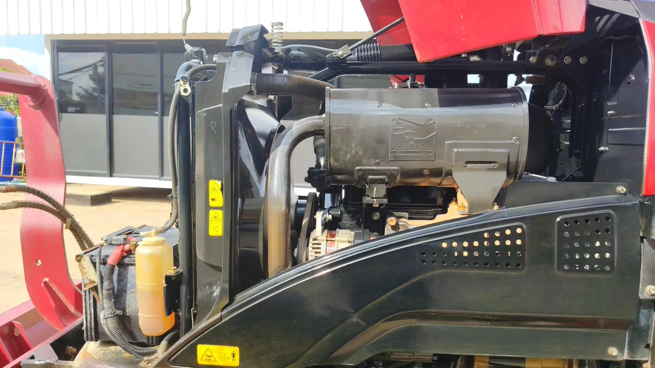 2023 Yanmar YM358R – Exterior