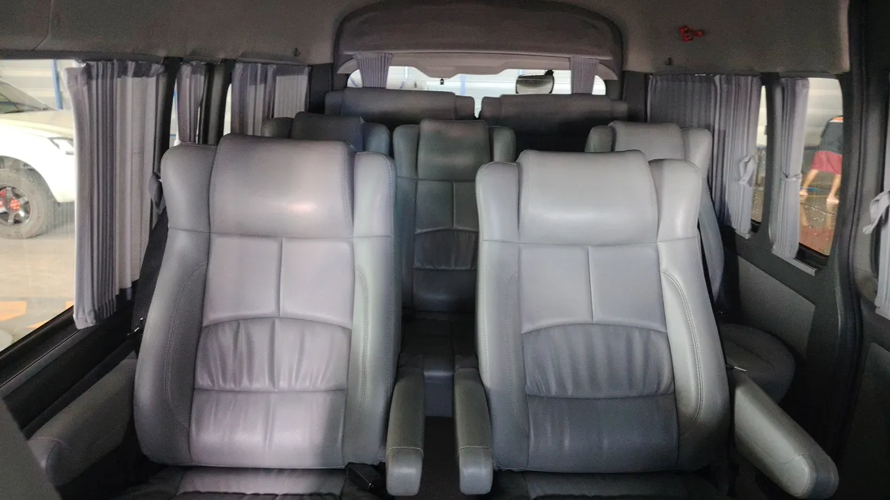 2022 Toyota Commuter – Exterior