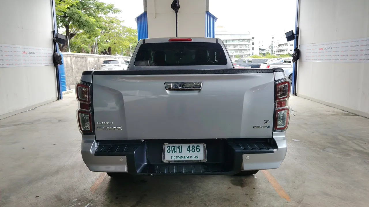 2020 Isuzu D-Max – Back