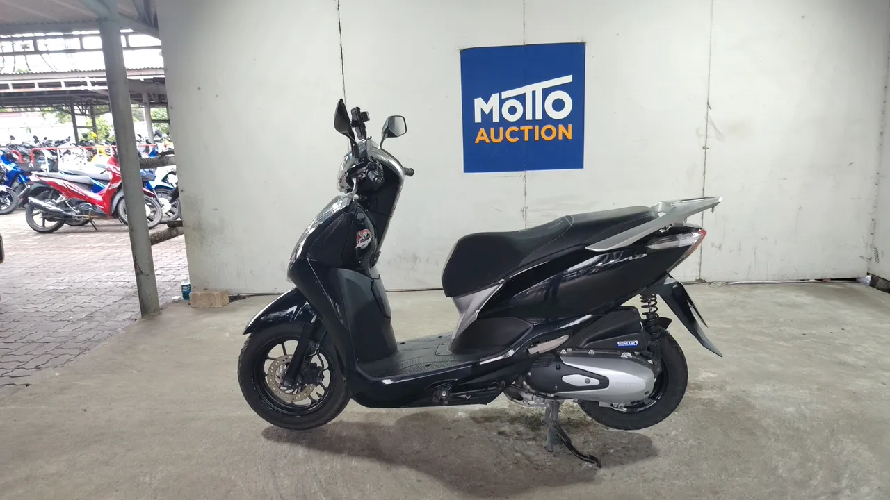 2023 Honda Lead – Side
