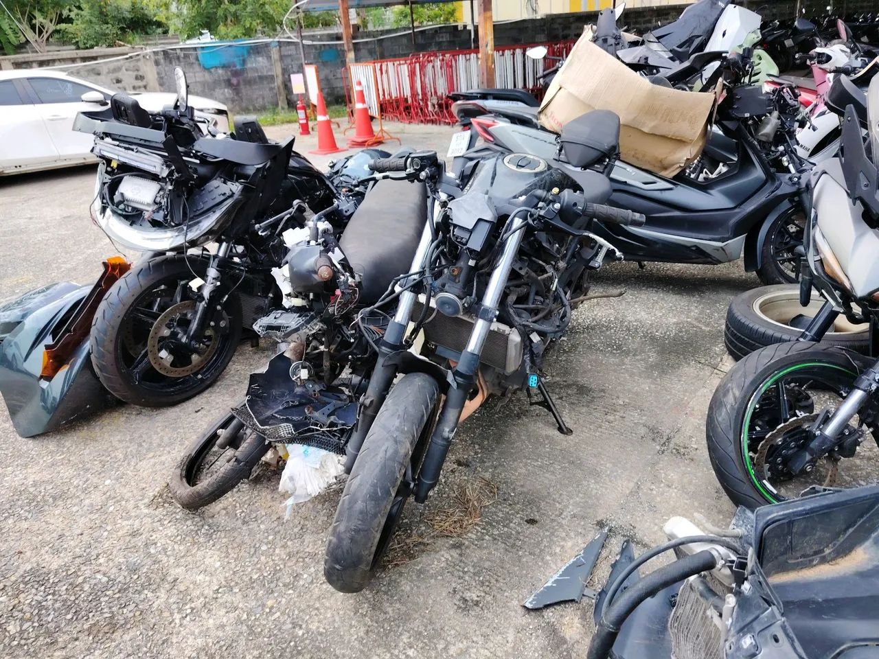 2019 Kawasaki Ninja 400 – Exterior