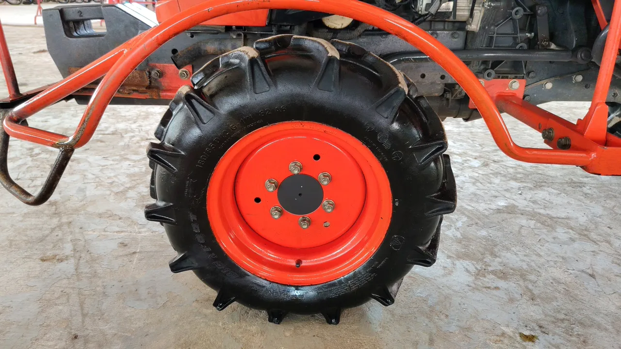 2024 Kubota B2440S-B – Exterior