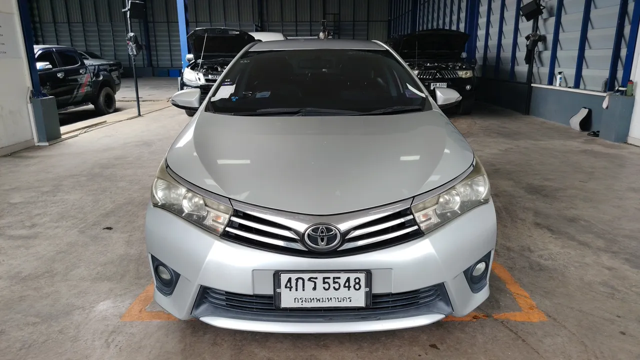 2015 Toyota Corolla Altis – Exterior