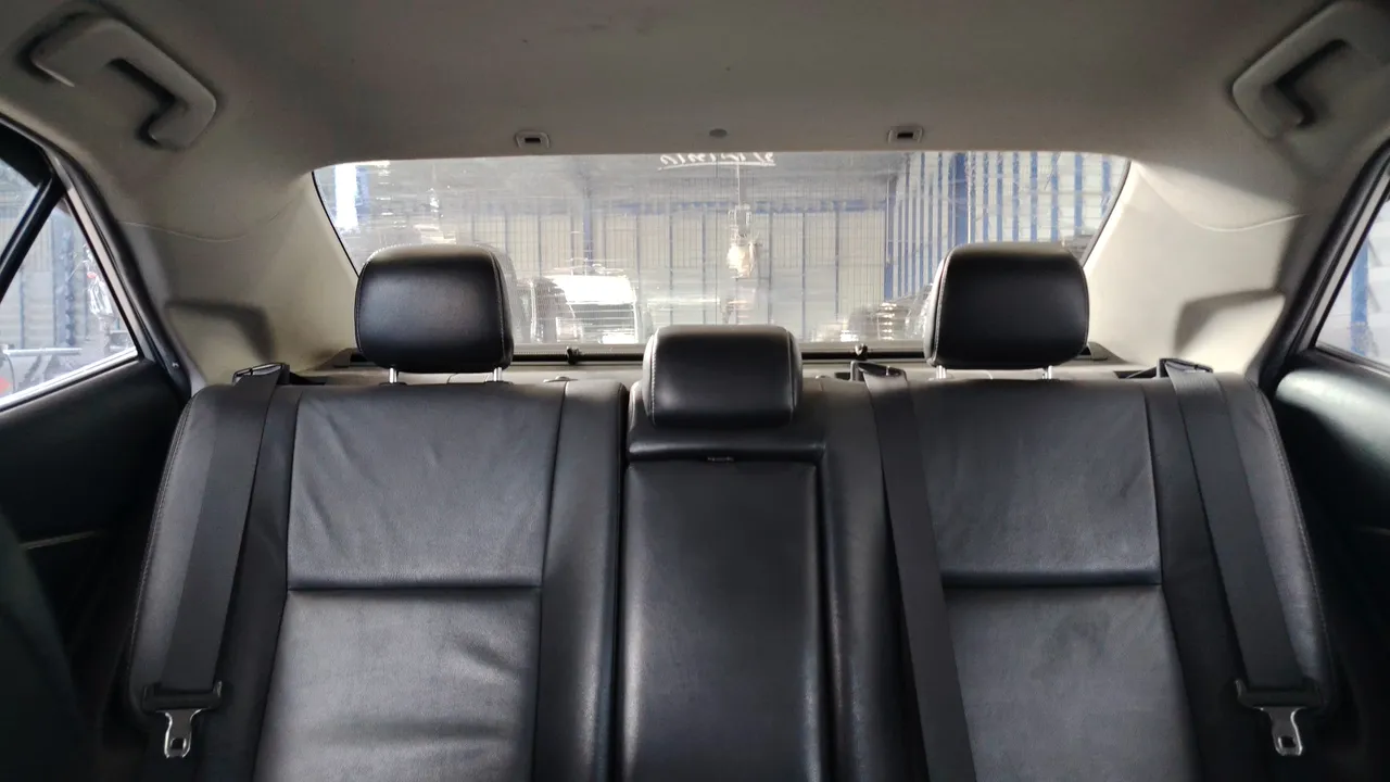 2015 Toyota Corolla Altis – Exterior