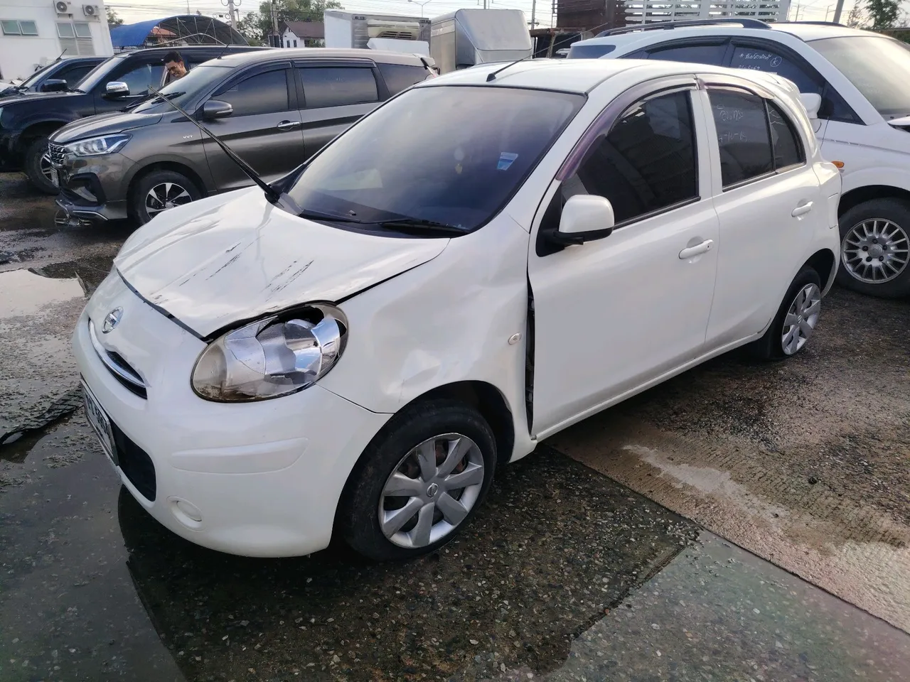 2012 Nissan March – Exterior