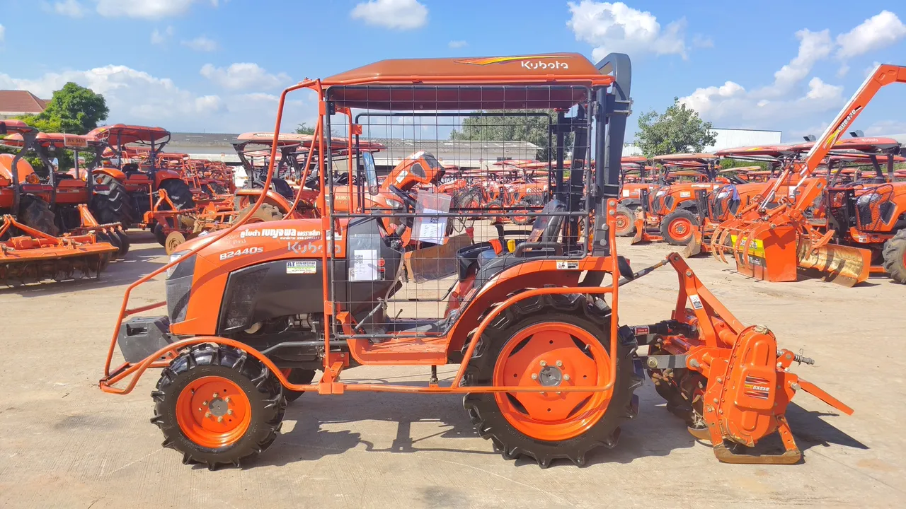2012 Kubota B2440S-B – Exterior