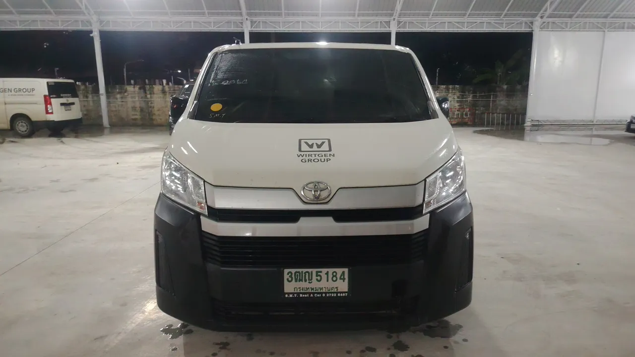 2021 Toyota Hiace – Exterior