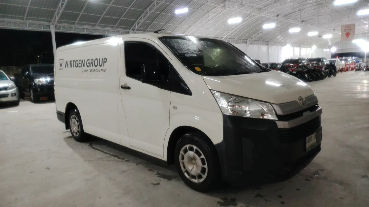 2021 Toyota Hiace – Exterior